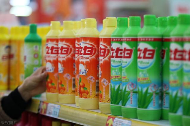 网站建设公司：DTC模式升级日报化工革命分析