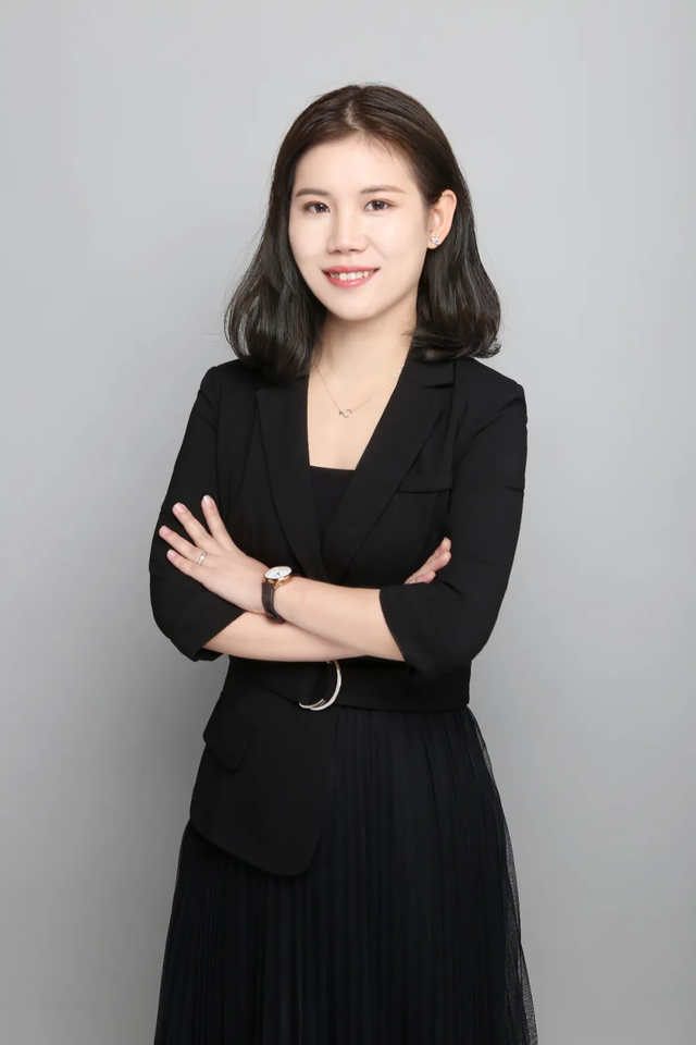 腾哥，来自永嘉大山的90个女孩，准确把握茶叶，在一个小行业中这样做， 做。